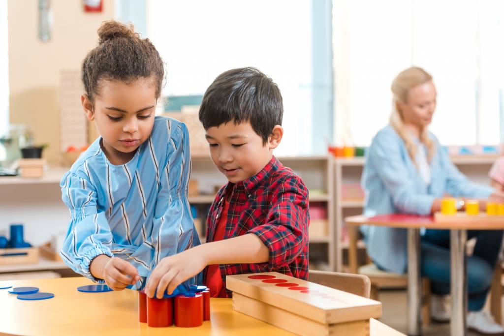 Jouets Montessori jeux en bois