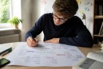 découvrez comment la carte mentale peut révolutionner votre manière d'apprendre en améliorant la mémorisation, l'organisation des idées et la créativité.