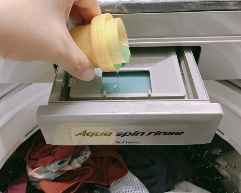 Quel est le bac à détergent sur une machine à laver Calgon