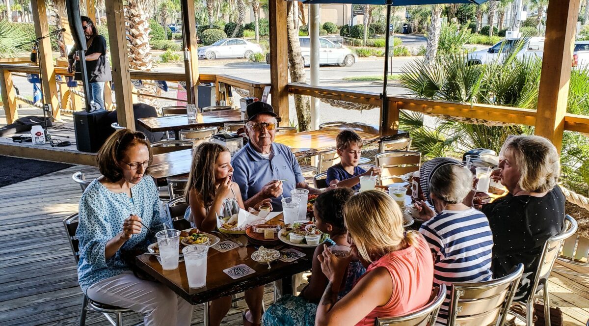 famille au resto